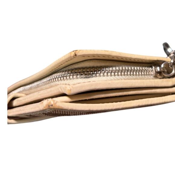 Gucci GG Canvas and Leather long wallet with interlocking GG charm pull - Picture 8 of 12